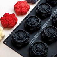 Форма силиконовая PAVOFLEX для пирож. 3D "Букет роз" d80мм h35мм, 100мл, 12 ячеек